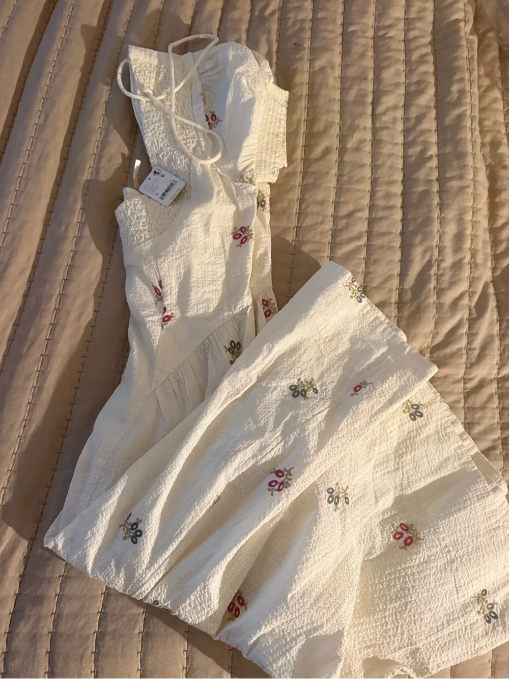BMWT Free People Cream Floral Embroidered Puff-Sleeve Midi Dress - Picture 4 of 5
